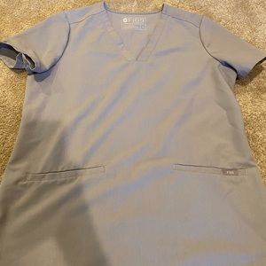 Grey two pocket Fig scrub top - small